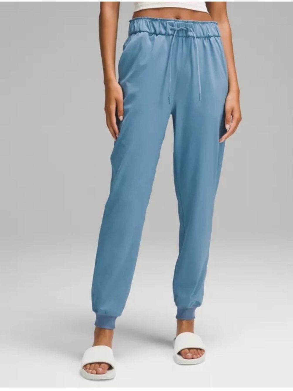 Lululemon Keep Moving Jogger Size 0